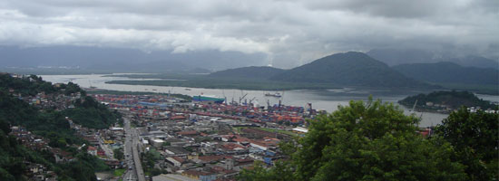 Blog René Schaap - Porta. The port provides the city it's dynamics and gives it also an international character. Ships from the USA, Europe and Asia go on and off, same counts also for the trains and trucks who are entering and leaving the city 24 hours round the clock. The port is the most important financial source for Santos and the state of São Paulo, it was that already hundreds of years ago when the coffee was shipped from the same port. 